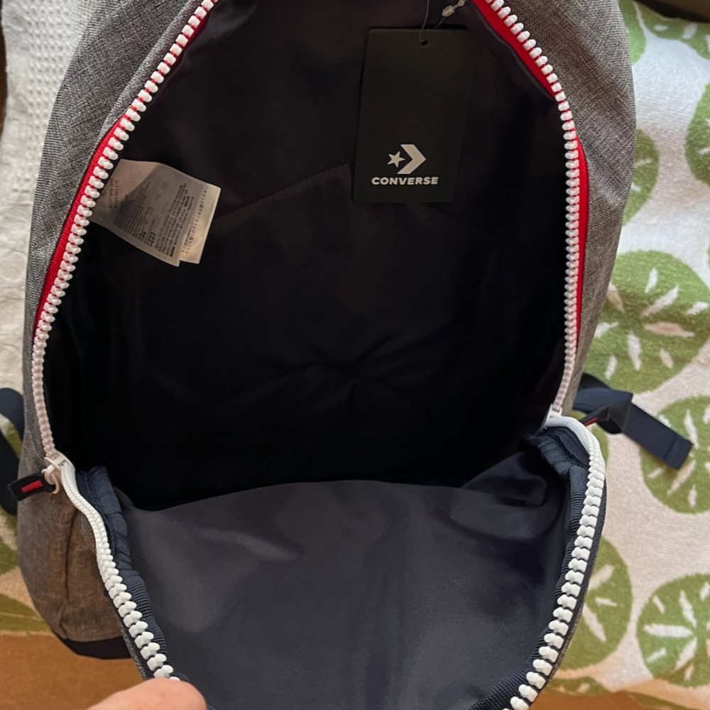 NWT Chuck Taylor All Stars Backpack Gray Navy Blue Red Zippered Adjustable Strap - Picture 6 of 9